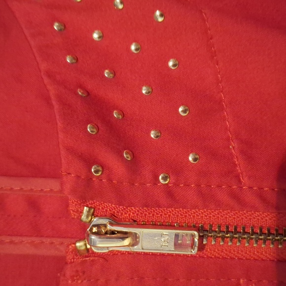 Added Dimensions Jacket - Picture 6 of 6